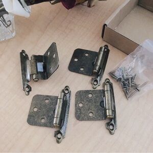 LP Cabinet Door Hinges 1/2" Overlay & Self Closing | Rubbed Bronze 4-Pack